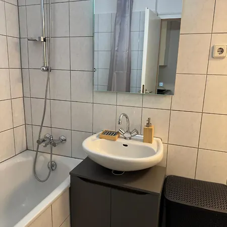 Stilvolles Royal Zentral Ruhig & Parkplatz Inkl * גלזנקירכן