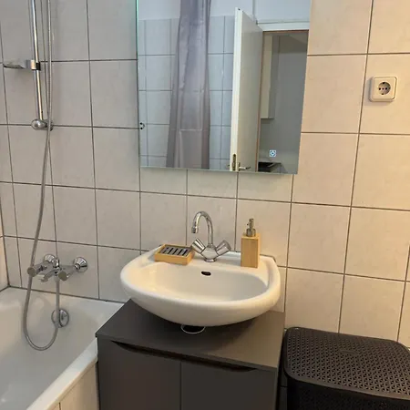 R&o Modern Private Parking Apartment *