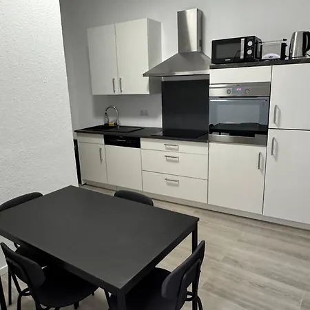 Stilvolles Royal Zentral Ruhig & Parkplatz Inkl Διαμέρισμα